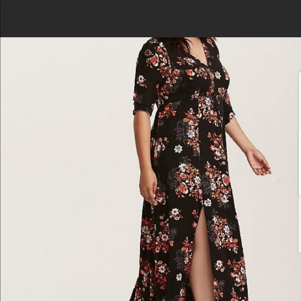 Gorgeous Torrid Long Dress with Slits 00